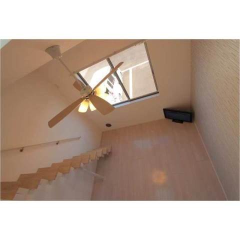 居室・リビング　メゾン・ド・プランドール蘇我の洋室