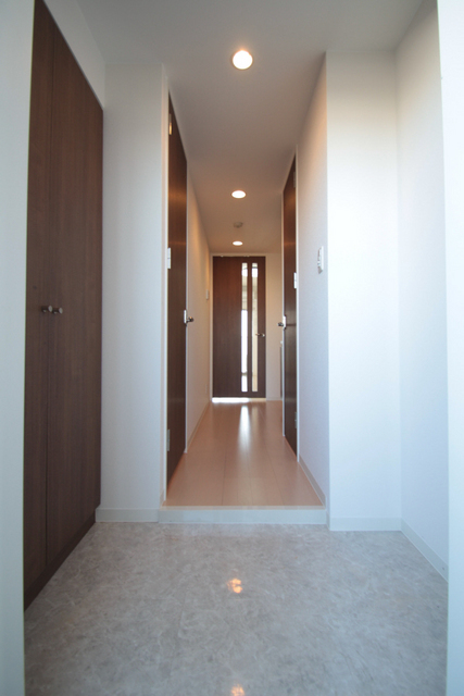 玄関　※別室の参考写真です。