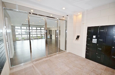 エントランス　オートロック