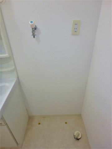 その他部屋・スペース　室内洗濯機置き場です！（同仕様のお部屋のお写真です）