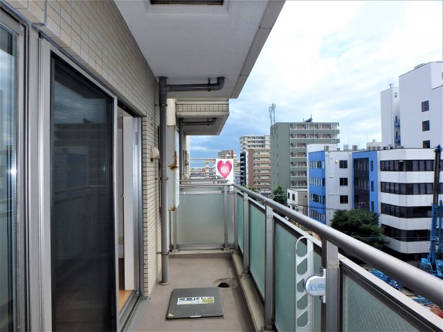 バルコニー　（同仕様のお部屋のお写真です）