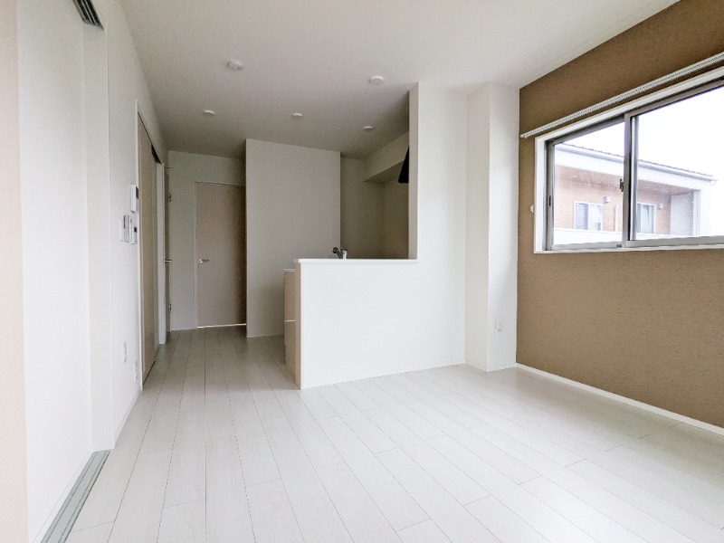 居室・リビング　図面と現状に相違がある場合には現状を優先