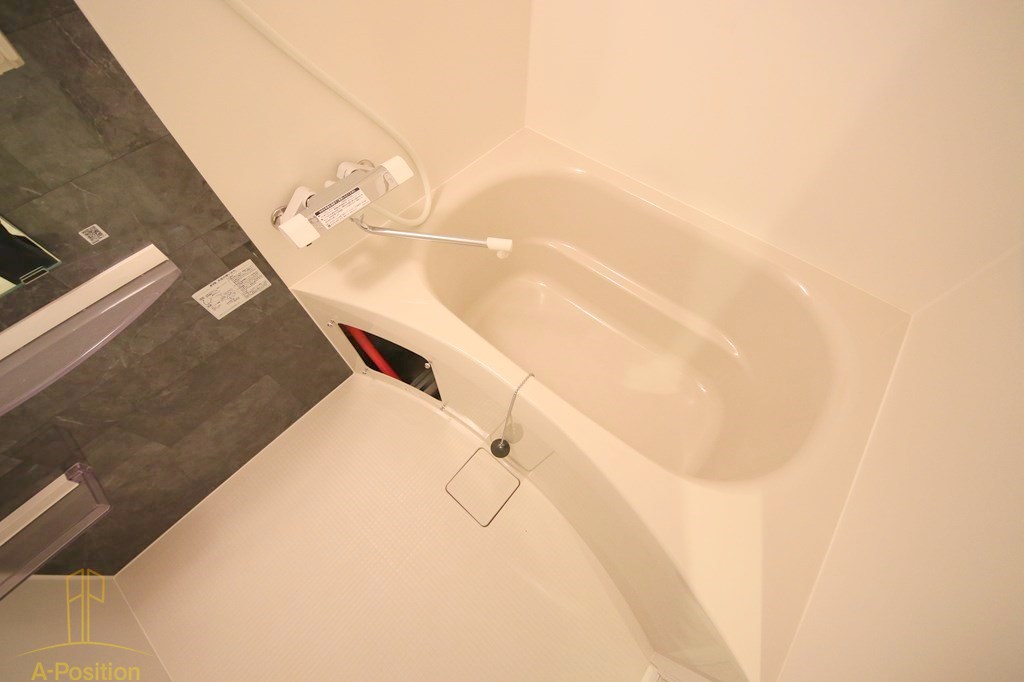 バス・シャワールーム　セレニテ本町リアン