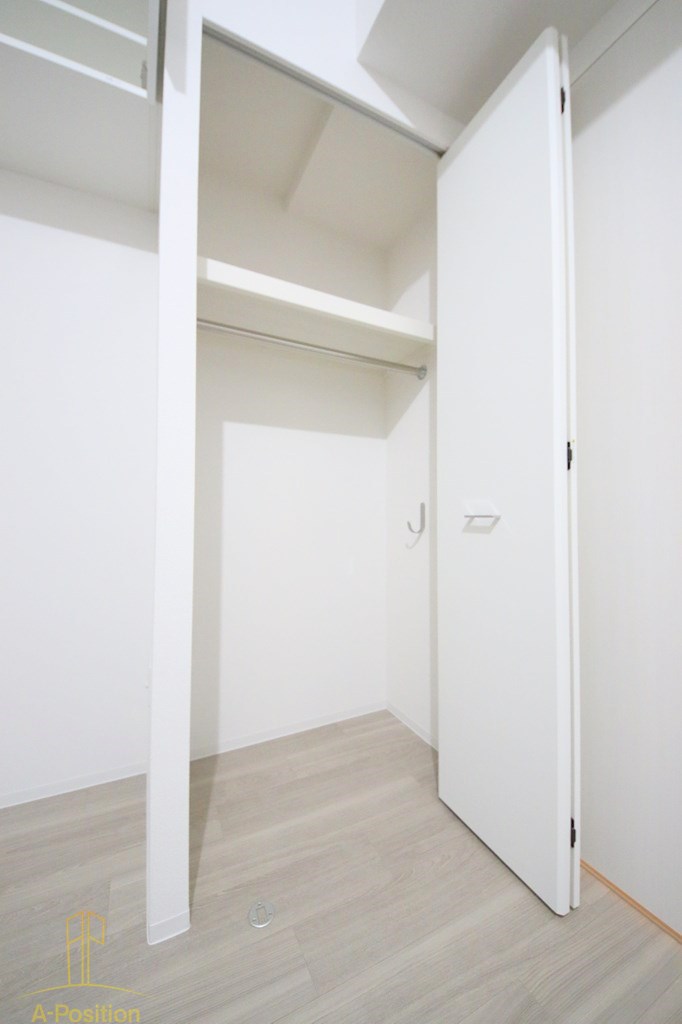 収納　セレニテ本町リアン