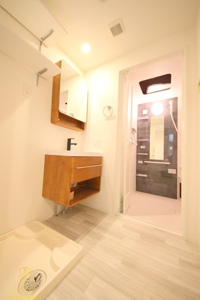 洗面設備　セレニテ本町リアン