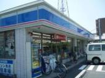 コンビニ　ローソン摂津東一津屋店（コンビニ）まで321m