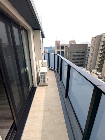 バルコニー　13F、バルコニー、 南向き、上層階は日当り眺望良好
