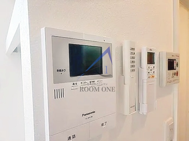 セキュリティ　モニター付きインターホンです。