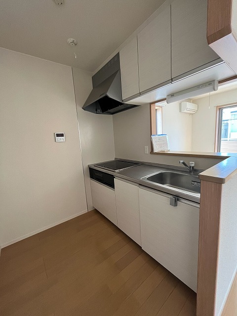 キッチン　同物件別号室の写真