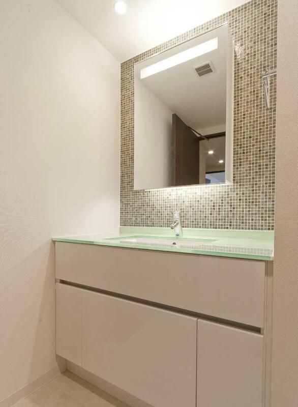 洗面設備　※写真は同タイプ住戸です。