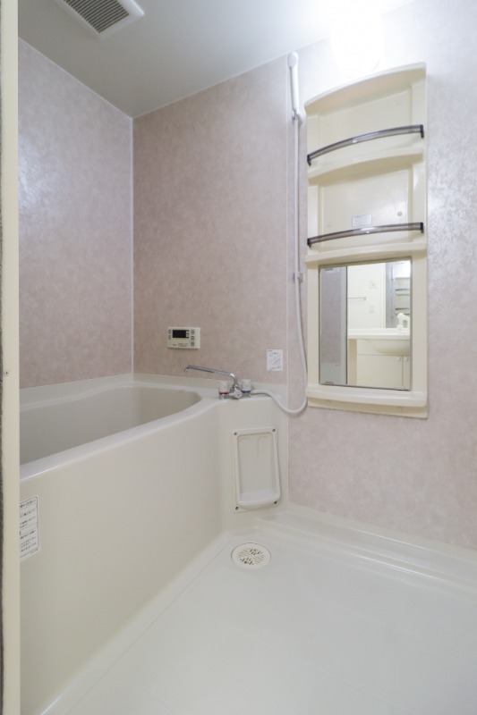 バス・シャワールーム　図面と現状に相違がある場合には現状を優先