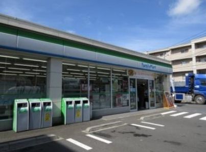 コンビニ　ファミリーマート/上作延店（コンビニ）まで580m