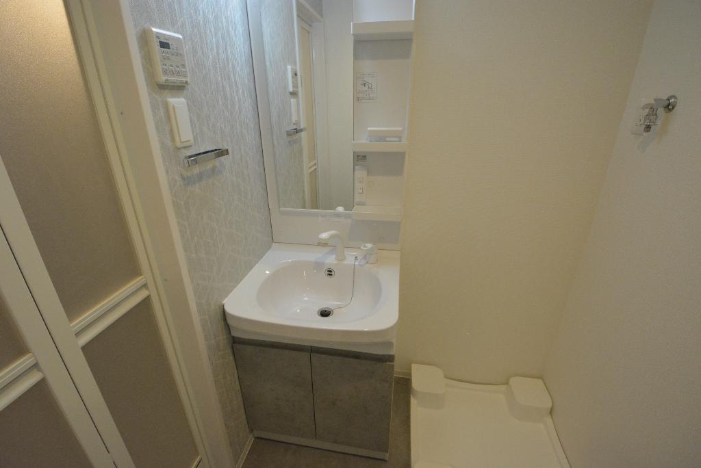 洗面設備　洗髪洗面化粧台