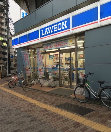 コンビニ　ローソン 高円寺南四丁目（コンビニ）まで157m