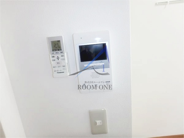 セキュリティ　モニター付きインターホンです。