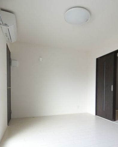 居室・リビング　同仕様反転タイプ