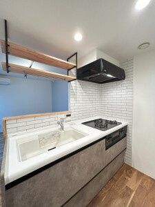 キッチン　※全て別号室のお写真。内装等参考にしてください。