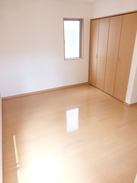 居室・リビング　★角部屋２面採光★