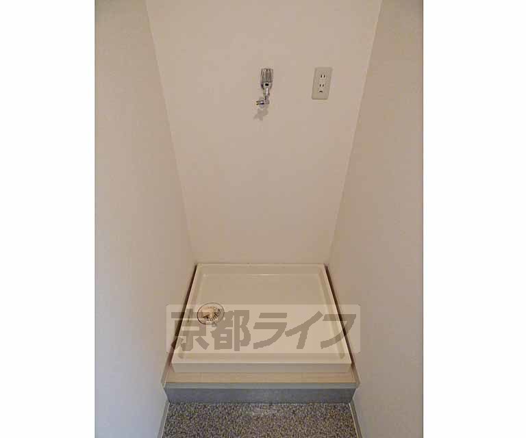 その他設備　洗濯機が置けます。