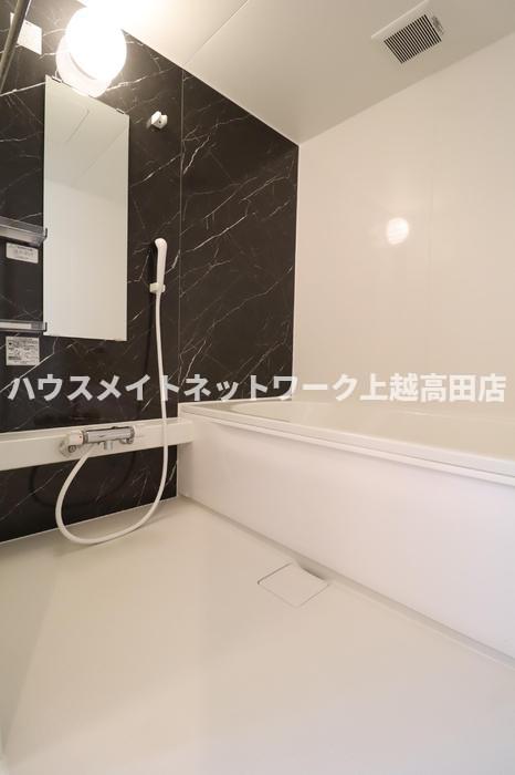 バス・シャワールーム　浴室