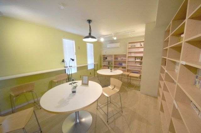 その他共有部分　マンガ喫茶3000冊無料