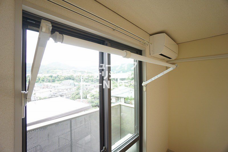 その他設備　雨の日や花粉の季節に助かる室内物干し☆