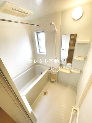 バス・シャワールーム　お風呂で日々の疲れを落としましょう