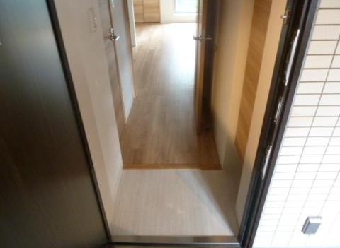 玄関　写真は参考画像となっております