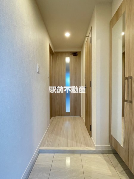 玄関　※同タイプ写真