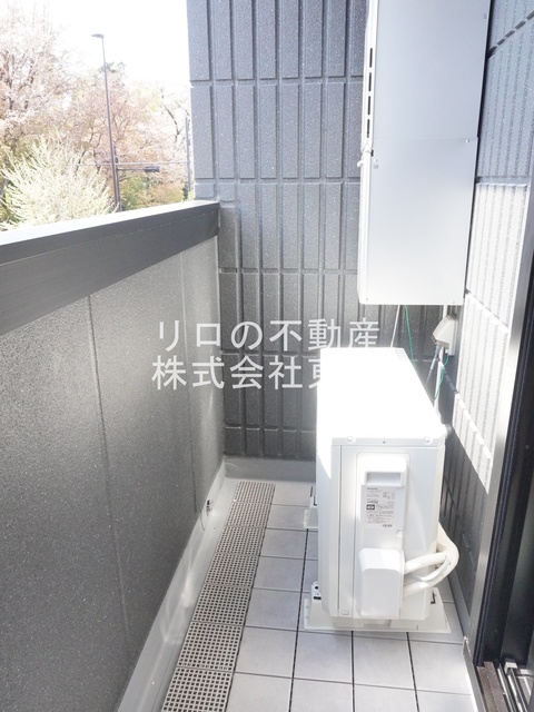 バルコニー　バルコニー付！お天気のいい日は洗濯物も気持ちよく干せますね！