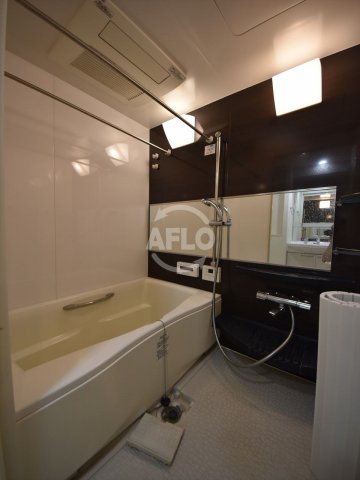 バス・シャワールーム　プレサンス中之島アティレ　浴室