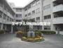 小学校　岡山市立旭竜小学校（小学校）まで908m
