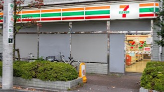 コンビニ　セブンイレブン 三鷹駅北口店（コンビニ）まで105m