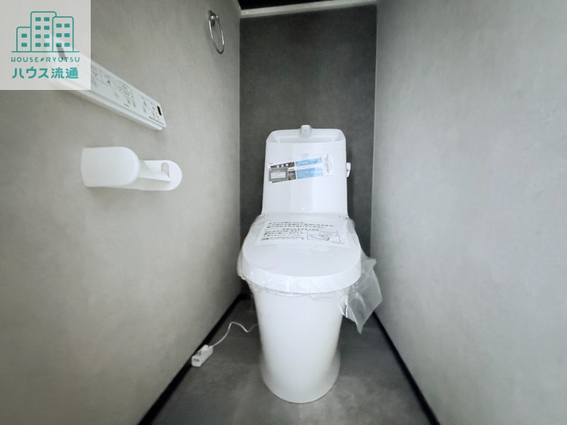 トイレ　※建築中の写真になります※