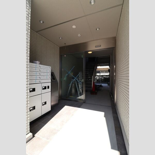 エントランス　エントランス、宅配BOX