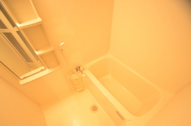 バス・シャワールーム　バストイレ別でおすすめです！