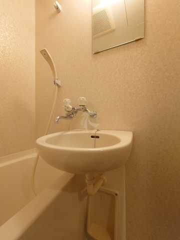 洗面設備　レジディア新中野