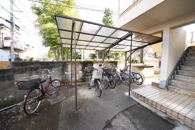 駐車場　★駐輪場★