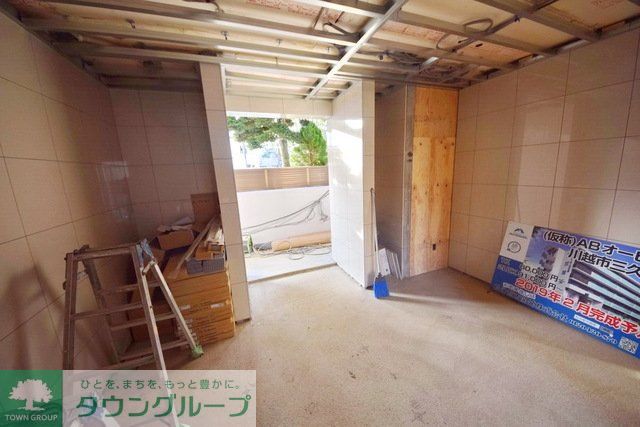 エントランス　工事中！