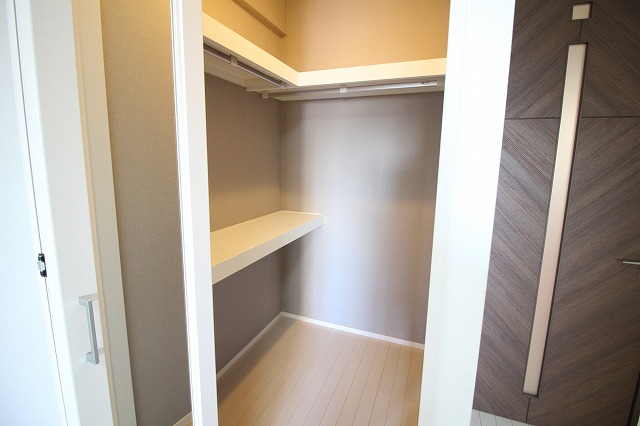 収納　大容量ウォークインクローゼット♪