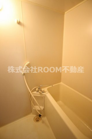 バス・シャワールーム　ゆったり過ごせるお風呂です