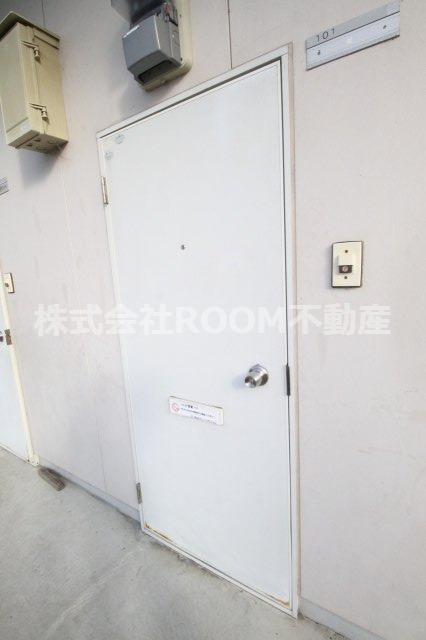 玄関　落ち着いた玄関です