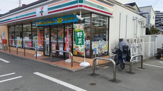コンビニ　セブンイレブン 福岡若宮4丁目店（コンビニ）まで485m