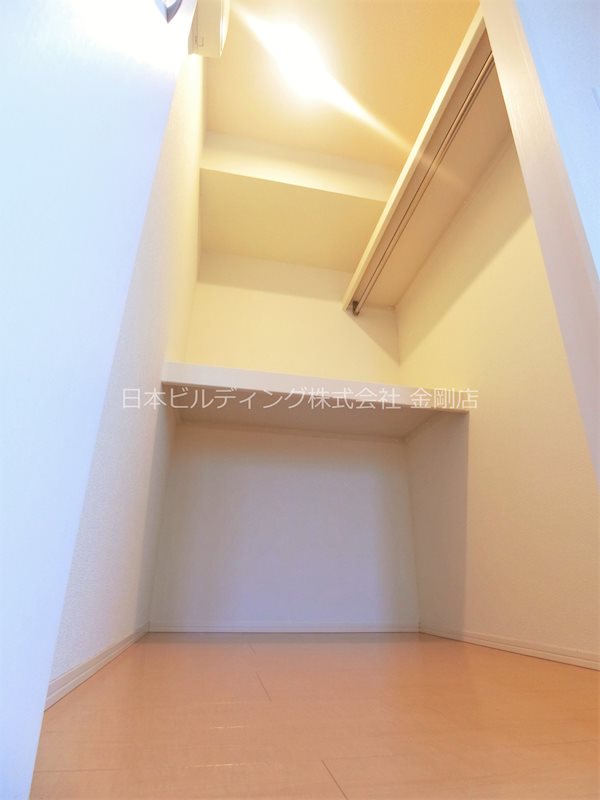 収納　ウォークインクローゼット