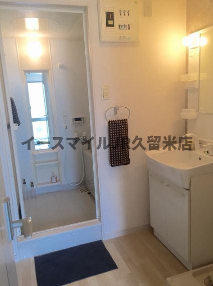 洗面設備　広い洗面スペース