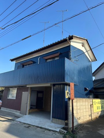 建物外観　爽やかなブルーで外壁を塗装しました！