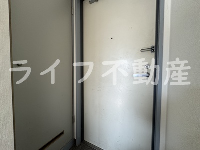 玄関　落ち着いた玄関です