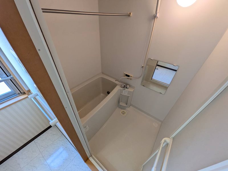 バス・シャワールーム　追い炊き機能付きです