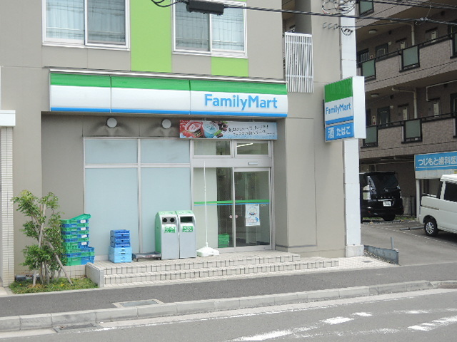 コンビニ　ファミリーマート（コンビニ）まで409m