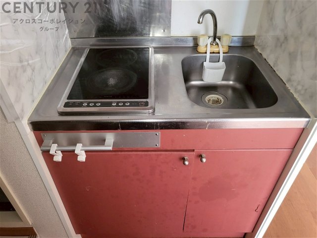 キッチン　IHコンロ付きのコンパクトなキッチンです！